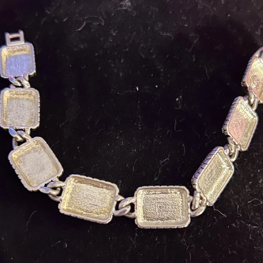 Vintage Moonstone Premier Designs Bracelet. - Picture 3 of 5